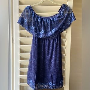 SOMA lace nightie chemise BNWT size SMALL navy. Shelf bra lined Off the shoulder